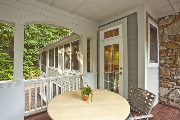 Cost of Covered Porch Installation in Staten Island