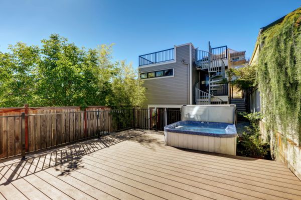 Cost of Hot Tub Deck Installation in Staten Island