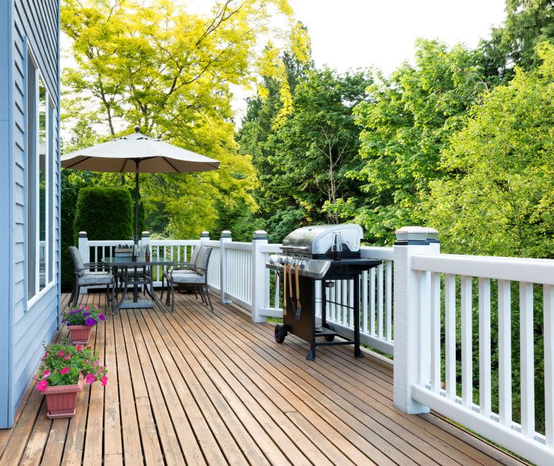 Modern multi-level deck